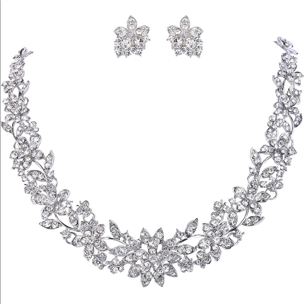 Crystal Flower Necklace and Earrings Jewelry Set